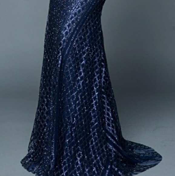 Beautiful Navy Blue Dress. - Picture 2 of 7